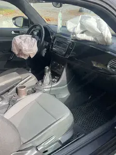 Vw Beetle Unfall Auto Benzin 2011 105ps Teile Spender Export Projekt 