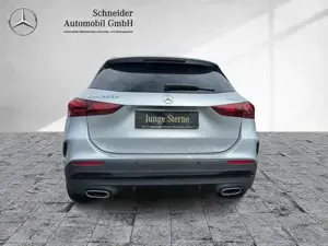 Mercedes-Benz GLA 200 Bild 10