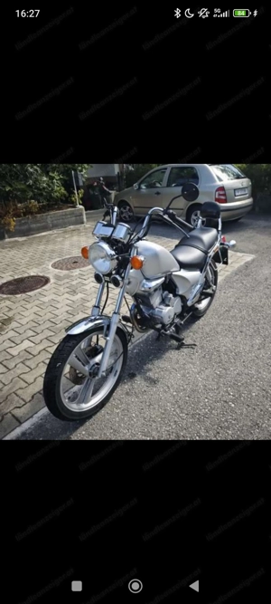 Daelim VS125F Bild 2