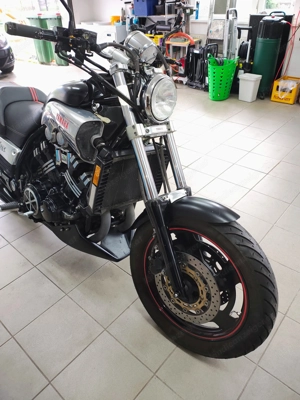 Yamha 1200 vmax Bild 2