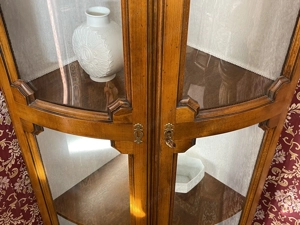 Biedermeier Eckschrank Vitrine Kirschbaum Bild 7