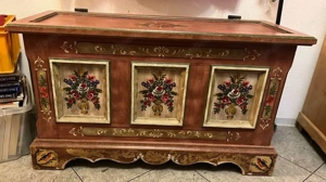 Bauerntruhe Voglauer handbemalt Truhe