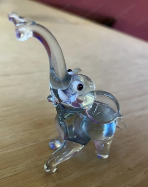 Elefant aus Glas 
