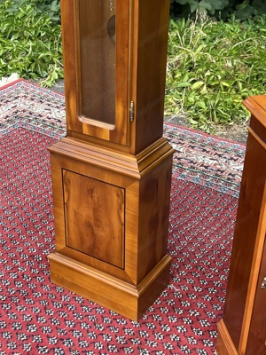 Biedermeier Standuhr Stilmöbel Uhr Barock Vitrine Eckvitrine Eibe England Bild 8