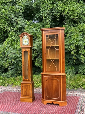 Biedermeier Standuhr Stilmöbel Uhr Barock Vitrine Eckvitrine Eibe England Bild 9
