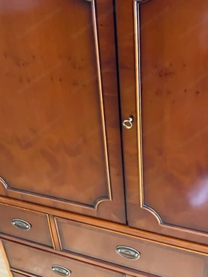 Biedermeier HELDENSE TV Schrank Kommode Gründerzeit Nussbaum Stilmöbel Bild 3