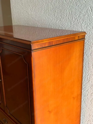 Biedermeier HELDENSE TV Schrank Kommode Gründerzeit Nussbaum Stilmöbel Bild 2