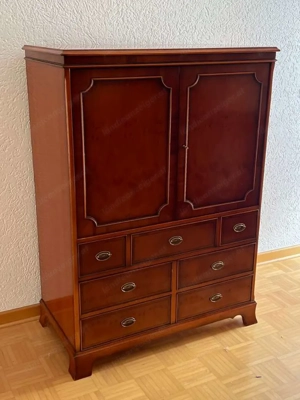 Biedermeier HELDENSE TV Schrank Kommode Gründerzeit Nussbaum Stilmöbel