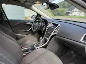 Opel Astra Kombi Diesel Bild 3