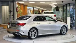 Mercedes-Benz A 180 Bild 9