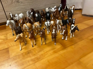 Verschiedene Schleich Pferde Bild 2
