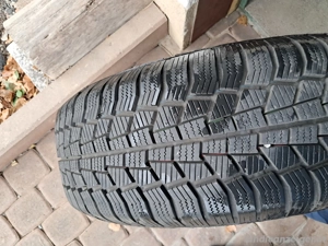 4 Winterreifen auf Felgen Opel Mokka Bild 2