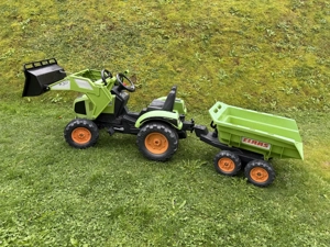 Claas Trettraktor Kinder inkl. Anhänger & Bagger Bild 4