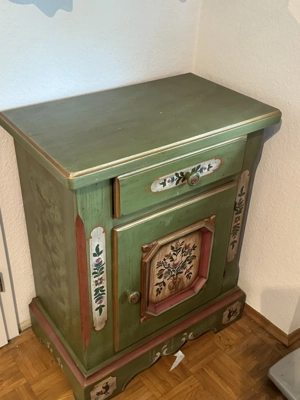 Voglauer Anno 1700 Landhaus Kommode Schrank grün Spiegel Bild 2