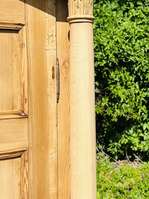 Biedermeier Schrank Barock Dielenschrank Kleiderschrank Bauernschrank Löwenfüße Kasten Bild 5