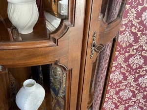 Biedermeier Eckschrank Vitrine Barock Nussbaum Louis XV Bild 9