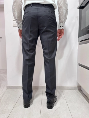 NEU: Anthrazitfarbener Anzug, Herren Größe 46 Bild 4