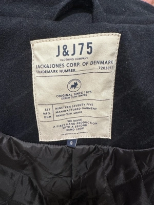 Kurzer schwarzer Wollmantel, Herren Größe S Bild 8