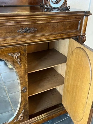 Biedermeier Vitrine Kommode Schrank Vertiko Gründerzeit Bauernschrank Nussbaum Barock Louis XV Empir Bild 8