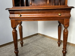 Schreibtisch Nussbaum Stilmöbel Bild 4