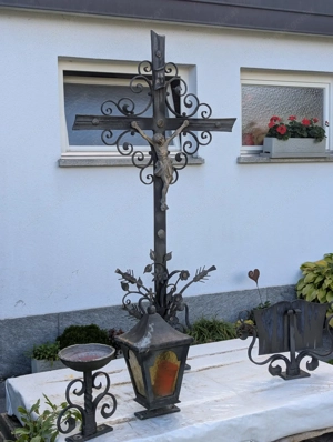 Grabkreuz mit Zubehör