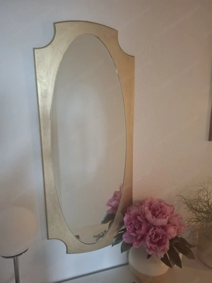 Goldfarbener Wandspiegel 