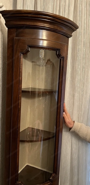 Biedermeier Vitrine Eckvitrine Nussbaum Landhaus Bild 2