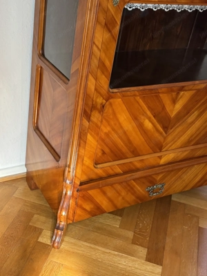 Vitrine Biedermeier Lieferung möglich Bild 7