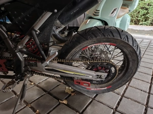 Motorrad Fantic 125 ccm  Bild 4