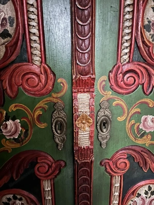 Bauernschrank Schrank Landhaus Bauernmöbel Bild 4