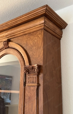 Sekretär Nussbaum Wohnzimmerschrank Barock Stilmöbel Bild 3
