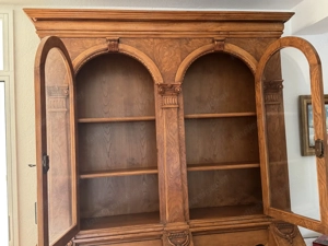 Sekretär Nussbaum Wohnzimmerschrank Barock Stilmöbel Bild 7