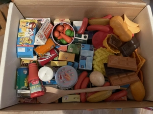 Stabiler Kaufladen aus Holz Bild 6