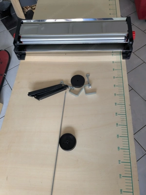 Tapeziertisch mit Kleistergerät Bild 2