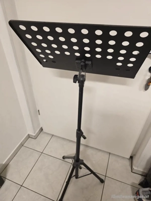 Notenständer Bild 3