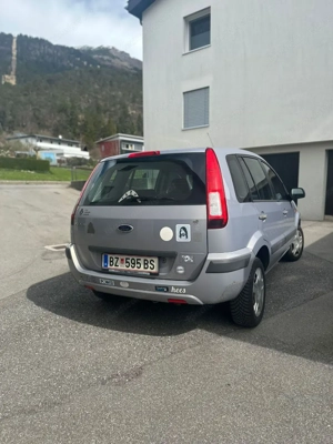 Ford Fusion zu verkaufen  Bild 3