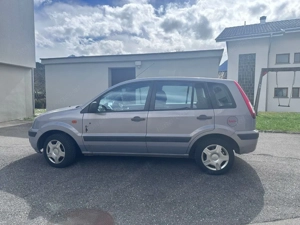 Ford Fusion zu verkaufen  Bild 2