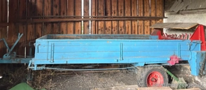 Miststreuer - stabiler Anhänger Bild 2