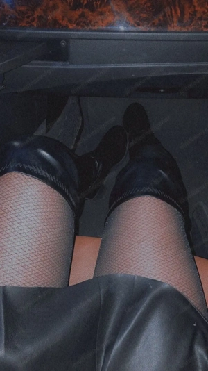 Attraktive junge Begleiterin (20)   seriöse Begleitung ohne intime Leistungen Bild 2