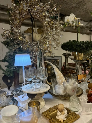 Bludenz: Kellerflohmarkt für Tierhilfsprojekte Sa 06.12. 12-17 Uhr, Sonntag   Uhr Bild 3