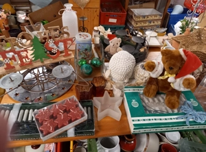 Bludenz: Kellerflohmarkt für Tierhilfsprojekte Sa 06.12. 12-17 Uhr, Sonntag   Uhr Bild 6