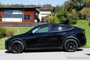 Tesla Model Y Long Range Bild 5