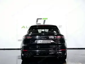 Porsche Cayenne Bild 2