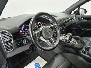 Porsche Cayenne Bild 6
