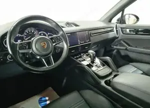 Porsche Cayenne Bild 9