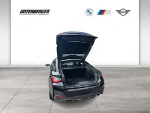 BMW i4 eDrive35 M-Paket // Anhängerkupplung // Panoramadach Bild 12
