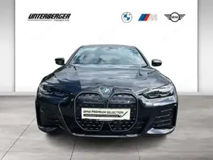 BMW i4 eDrive35 M-Paket // Anhängerkupplung // Panoramadach Bild 2