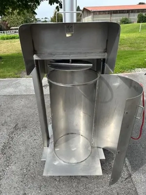 Käsepresse pneumatisch Bild 2