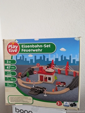 Holz Eisenbahn  Bild 3