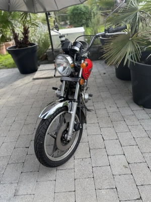 Motorrad Suzuki GS 425 Bild 3